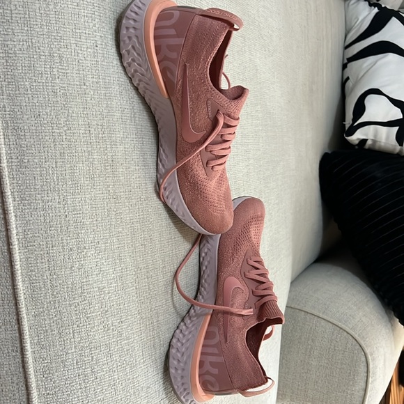 Nike Epic React Flyknits. Size 8. Pink - Picture 3 of 8